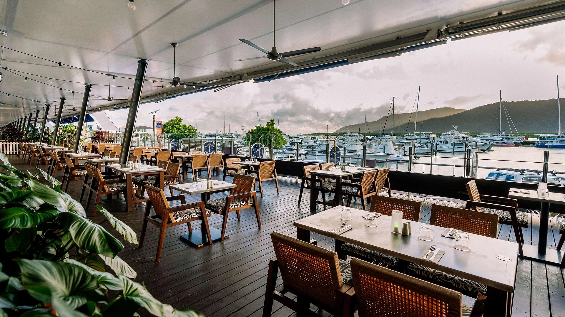 ***** Hotel Shangri-La The Marina, Cairns Australia